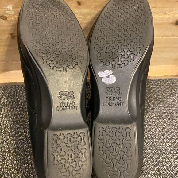 SAS black leather Mary Jane Style Flats Sz 10.5 Narrow - Picture 5 of 10